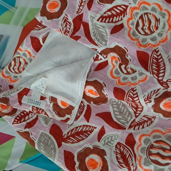 Flower 🌼 print knee length shirt..BARNEY'S NEWYORK..multi color - Picture 4 of 4